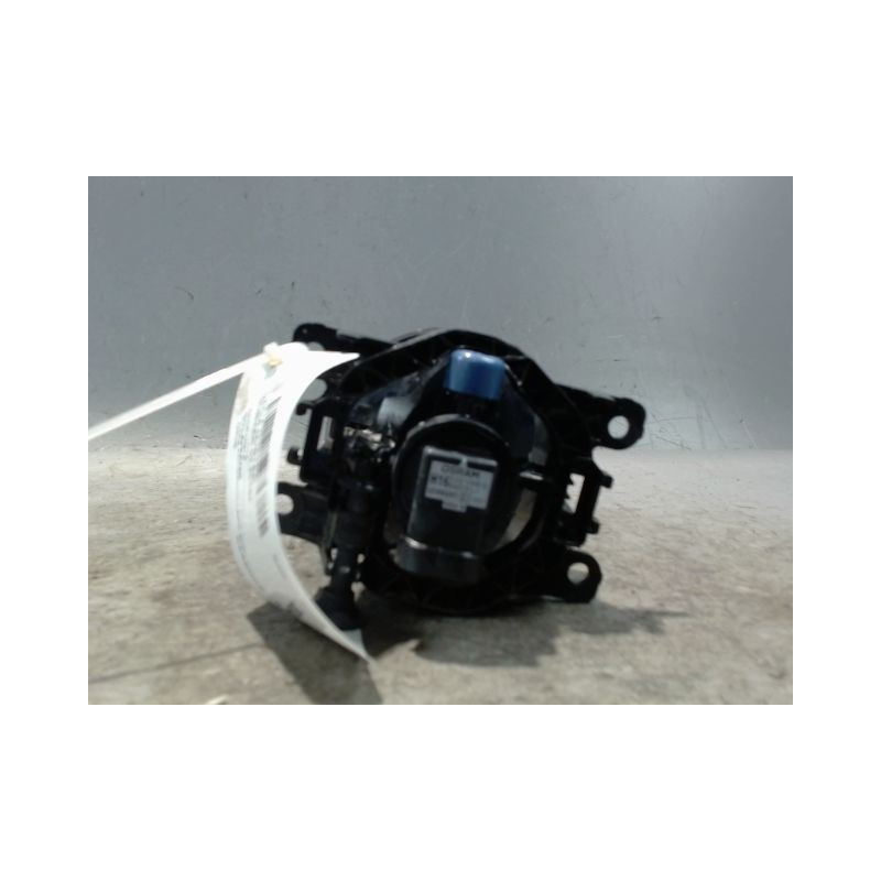 PHARE ANTIBROUILLARD AVANT DROIT DACIA DUSTER 2010-
