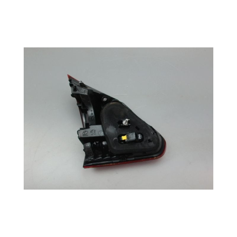FEU ARRIERE INTERIEUR DROIT PEUGEOT 2008 Phase 1 2013-...