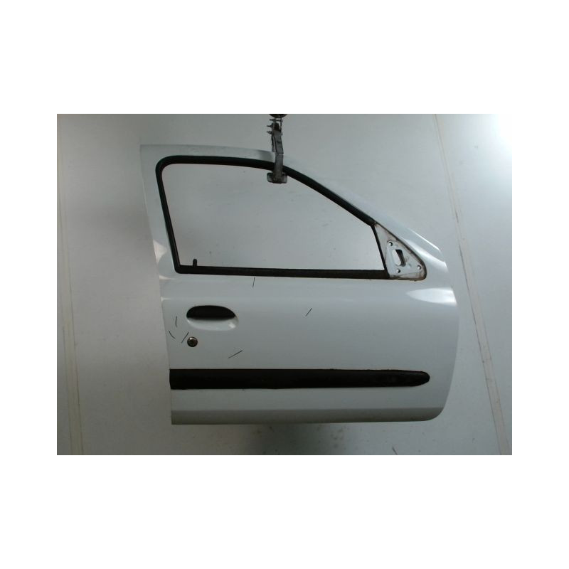 PORTE AVANT DROIT RENAULT CLIO
