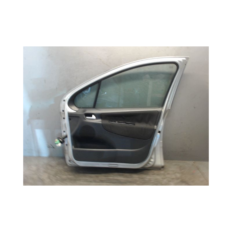 PORTE AVANT DROIT PEUGEOT 207