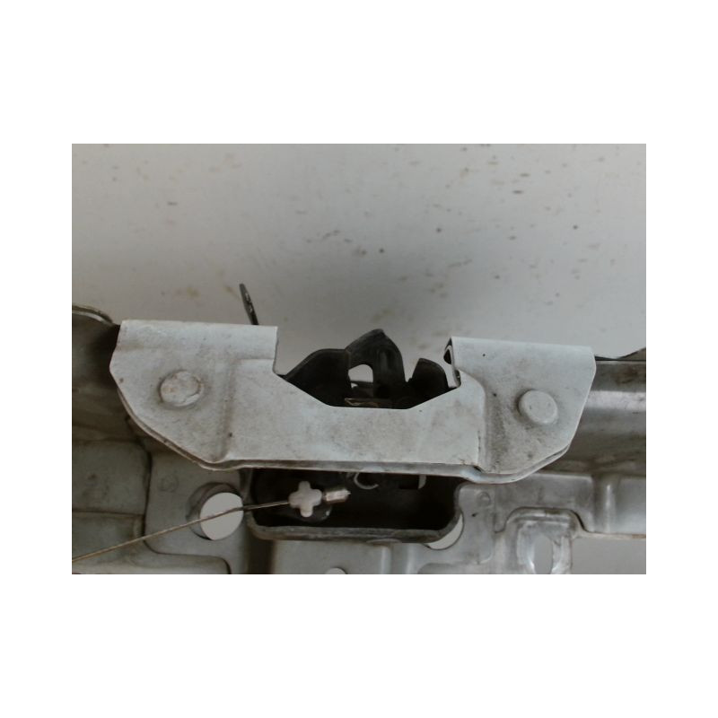 TRAVERSE SUPERIEURE ARMATURE AVANT RENAULT TWINGO