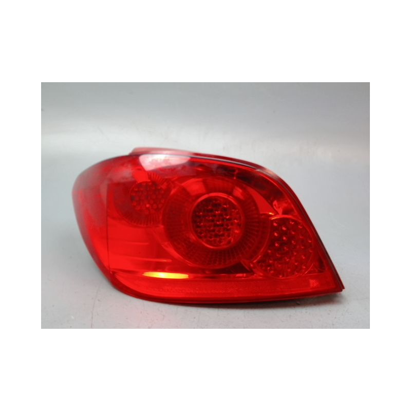 FEU ARRIERE GAUCHE  PEUGEOT 307 Phase 2 2005-2007