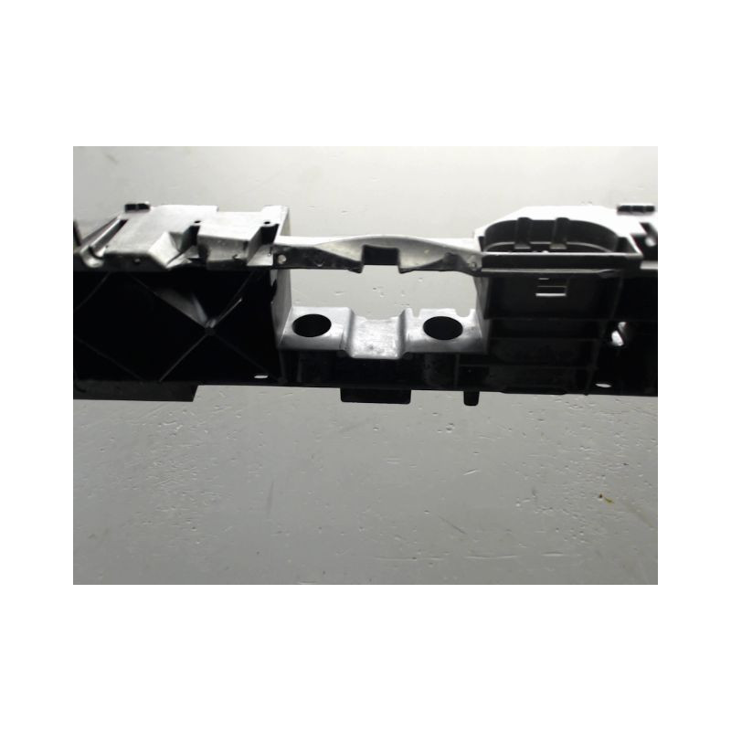 TRAVERSE SUPERIEURE ARMATURE AVANT RENAULT CLIO