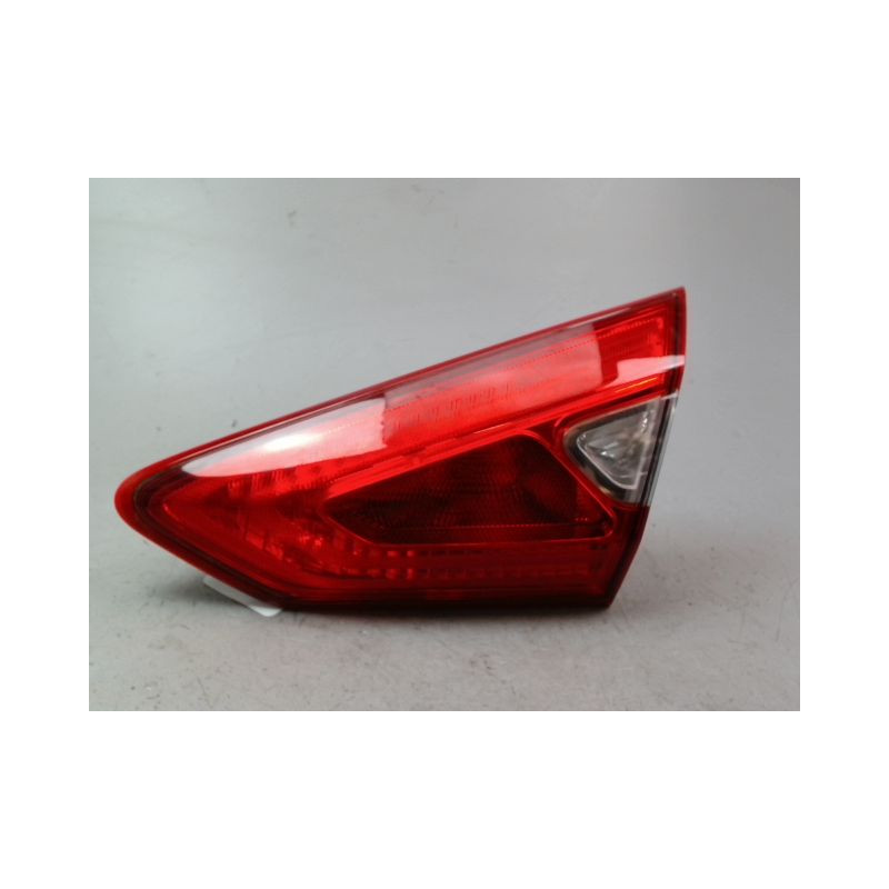 FEU ARRIERE INTERIEUR DROIT NISSAN PULSAR
