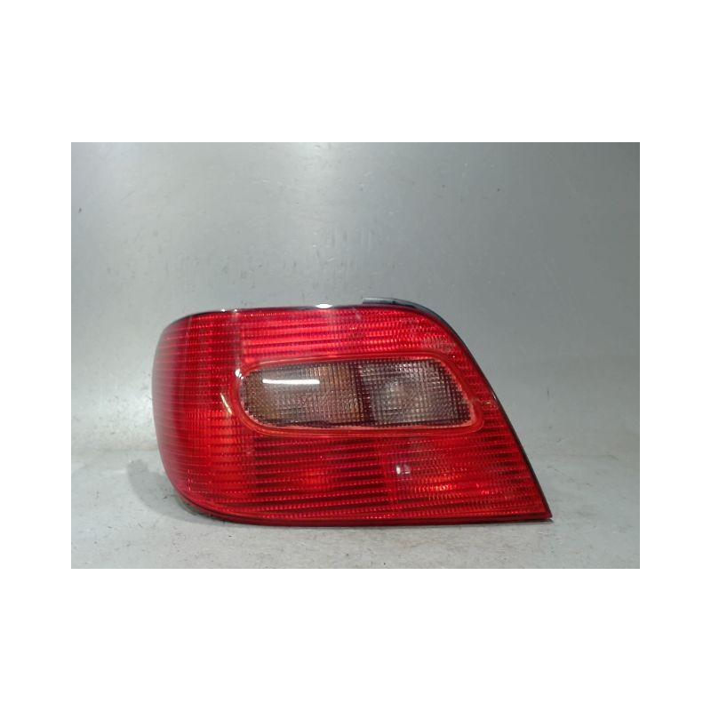 FEU ARRIERE GAUCHE  CITROEN XSARA