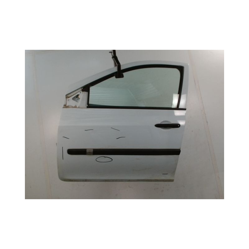 PORTE AVANT GAUCHE RENAULT CLIO