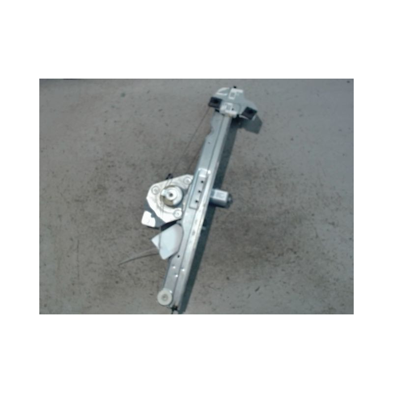 MECANISME+MOTEUR LEVE-GLACE AVANT GAUCHE DACIA DUSTER 2010-