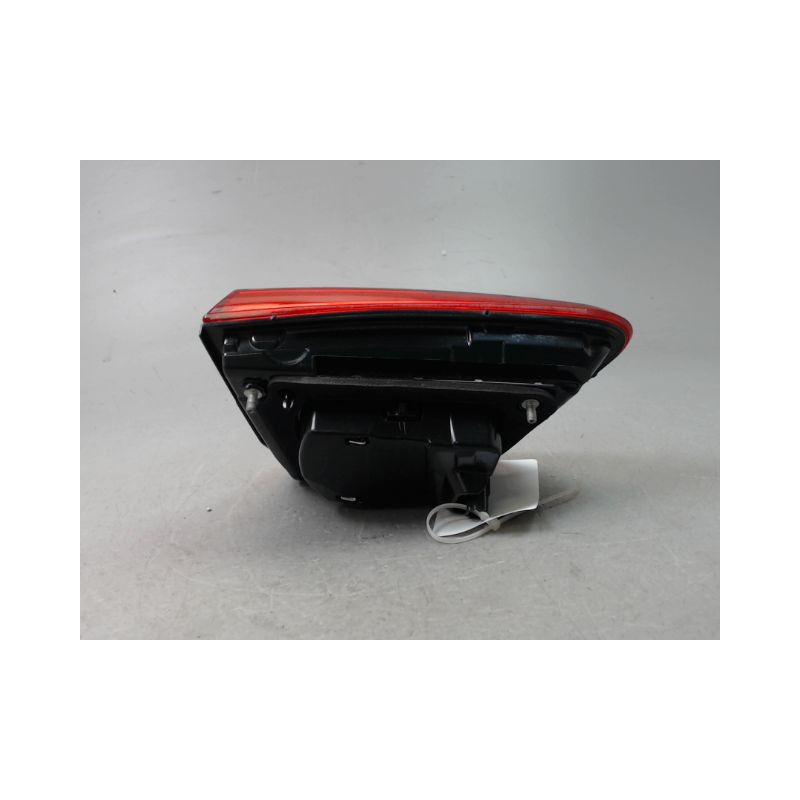 FEU ARRIERE INTERIEUR DROIT RENAULT KADJAR BREAK 2015-...