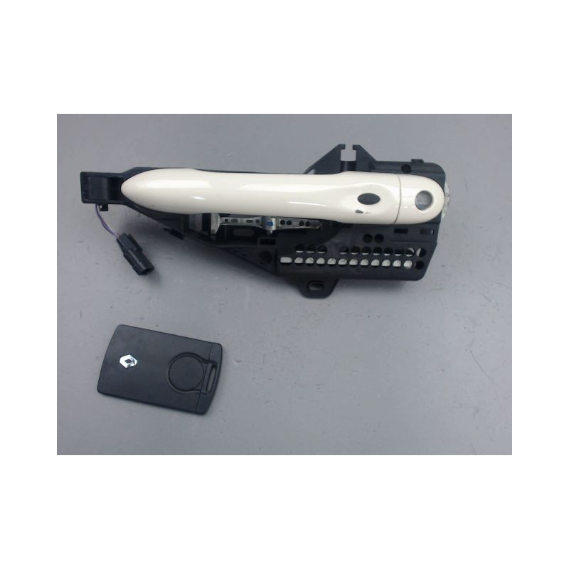 POIGNEE EXTERIEURE PORTE AVANT GAUCHE RENAULT CAPTUR