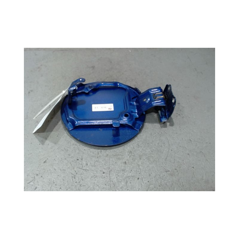 VOLET DE TRAPPE CARBURANT TOYOTA YARIS