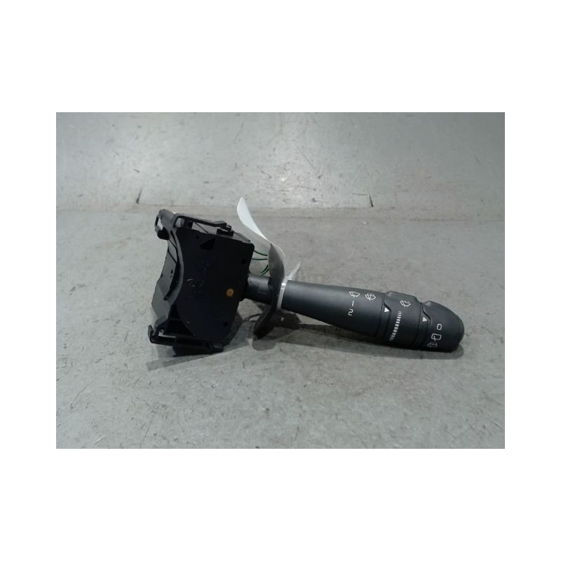 COMMANDE ESSUIE GLACE RENAULT TWINGO
