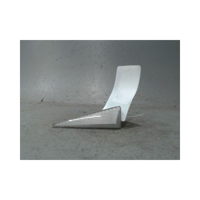REPETITEUR AILE DROIT RENAULT ESPACE