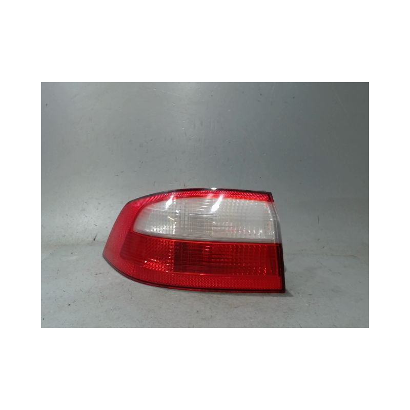 FEU ARRIERE GAUCHE  RENAULT LAGUNA