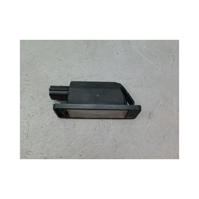 ECLAIREUR PLAQUE DE POLICE DROIT RENAULT TWINGO III 2014-...