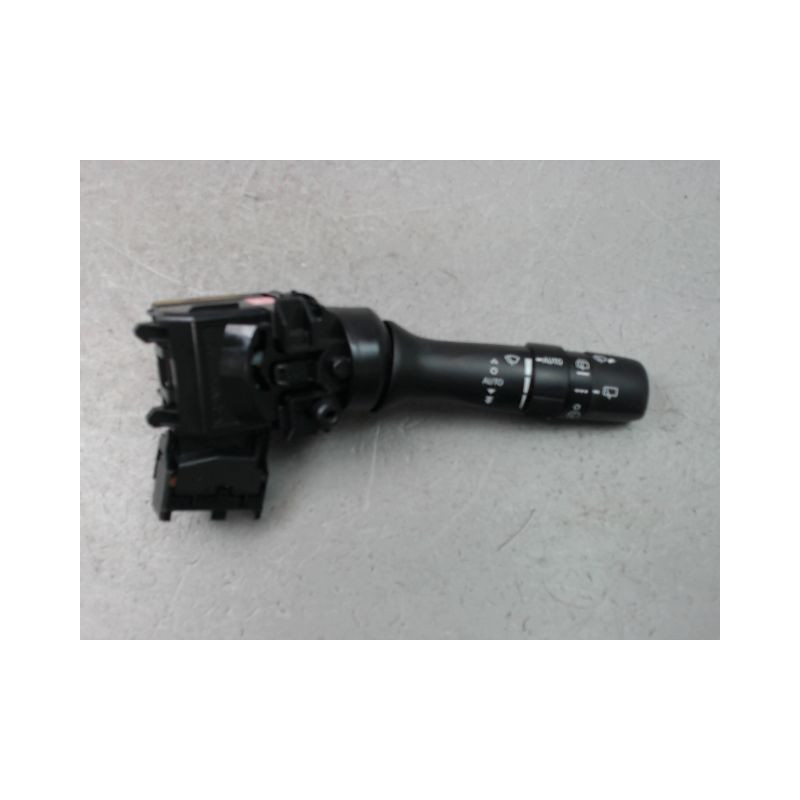 COMMANDE ESSUIE GLACE TOYOTA YARIS 2005-