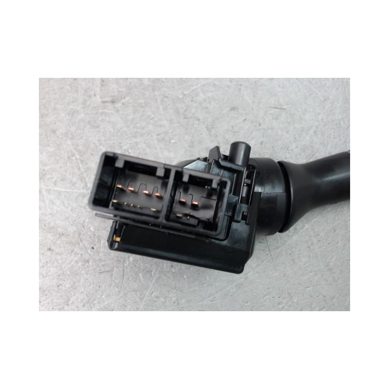 COMMANDE ESSUIE GLACE TOYOTA YARIS 2005-