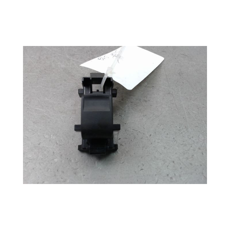 COMMANDE LEVE-GLACE PORTE AVD TOYOTA YARIS 2005-