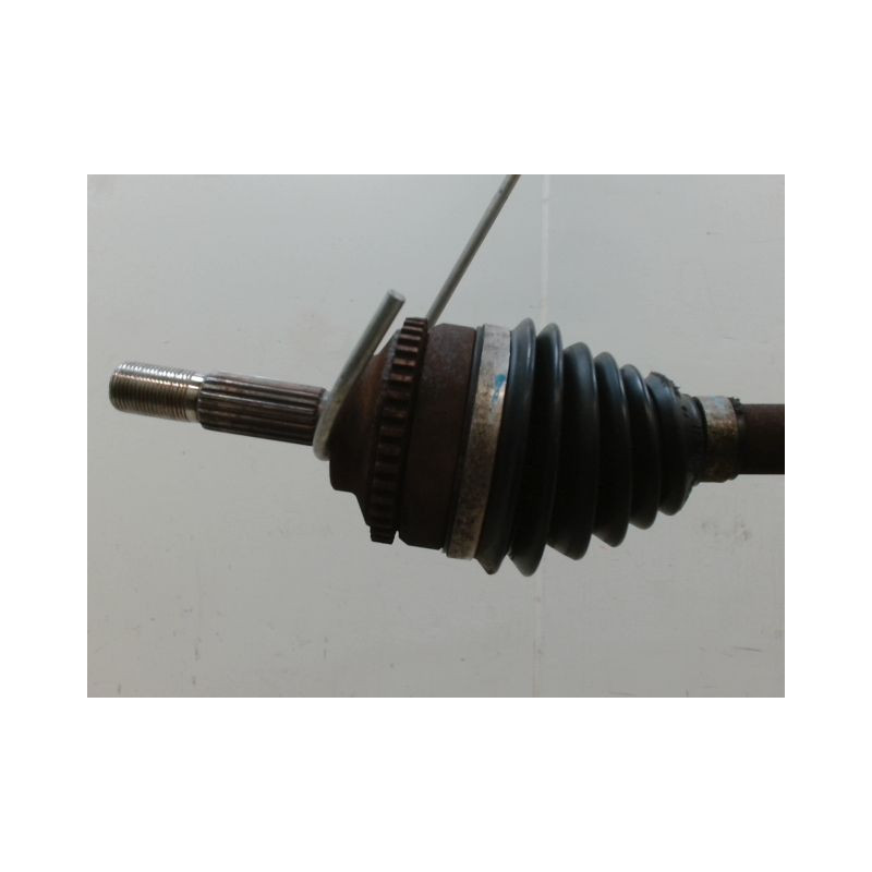 TRANSMISSION AVANT DROIT RENAULT CLIO II Phase 2 2001-2006 1.2 (BB0A, BB0F, BB10, BB1K, BB28, BB2D, BB2H, CB0A,...