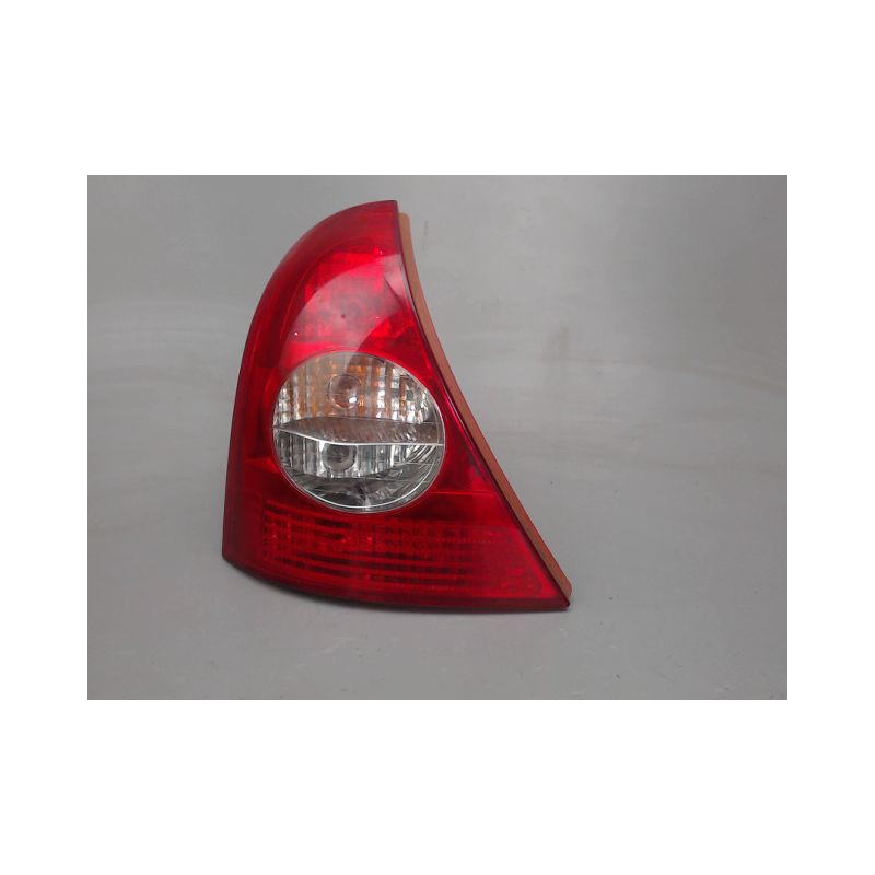 FEU ARRIERE GAUCHE  RENAULT CLIO II