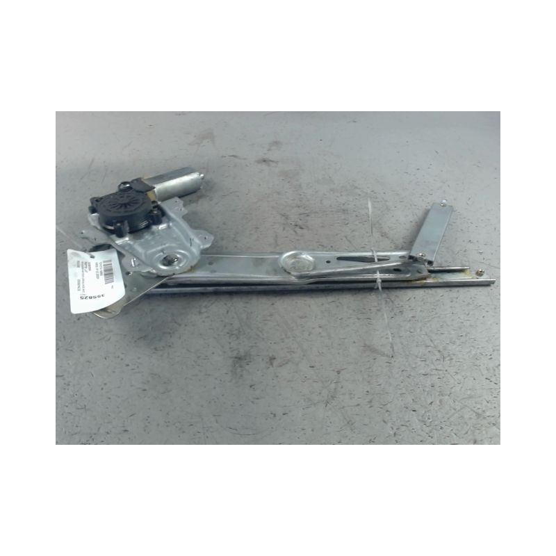 MECANISME+MOTEUR LEVE-GLACE AVANT DROIT TOYOTA YARIS 2003-