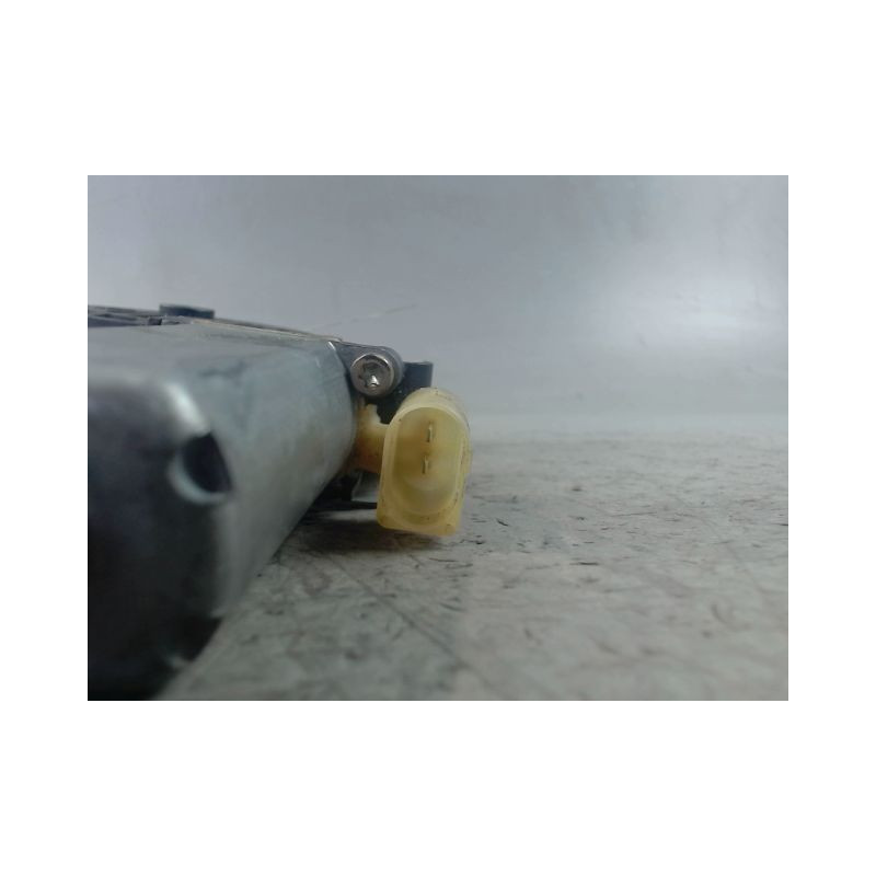 MECANISME+MOTEUR LEVE-GLACE AVANT DROIT TOYOTA YARIS 2003-