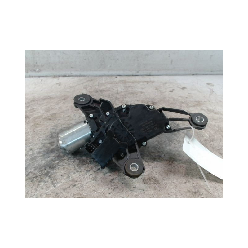 MOTEUR ESSUIE-GLACE ARRIERE TOYOTA YARIS 2005-