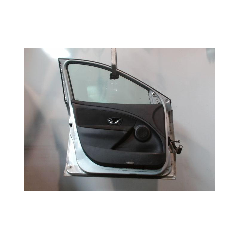 PORTE AVANT GAUCHE RENAULT MEGANE III ESTATE 09-