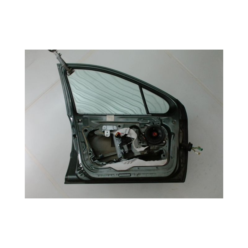 PORTE AVANT GAUCHE PEUGEOT 207