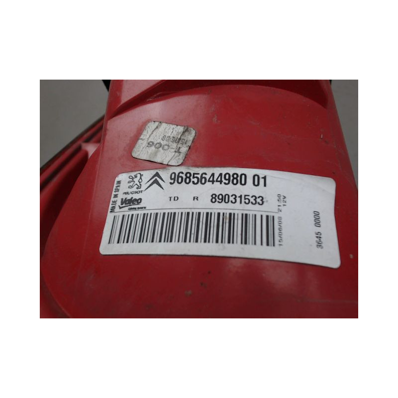FEU ARRIERE DROIT PEUGEOT 1007