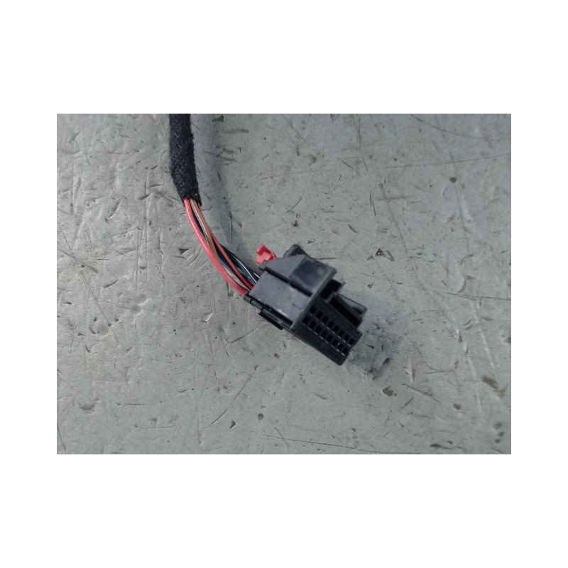 RETROVISEUR EXTERIEUR ELECTRIQUE DROIT VOLKSWAGEN GOLF V 2003-2009
