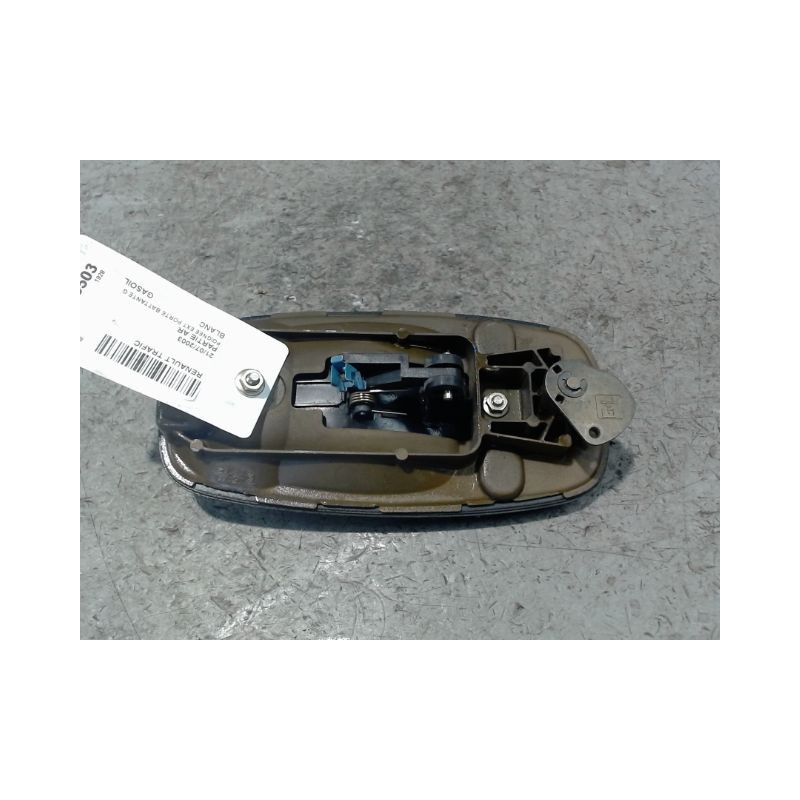 POIGNEE EXTERIEURE PORTE BATTANTE GAUCHE RENAULT TRAFIC