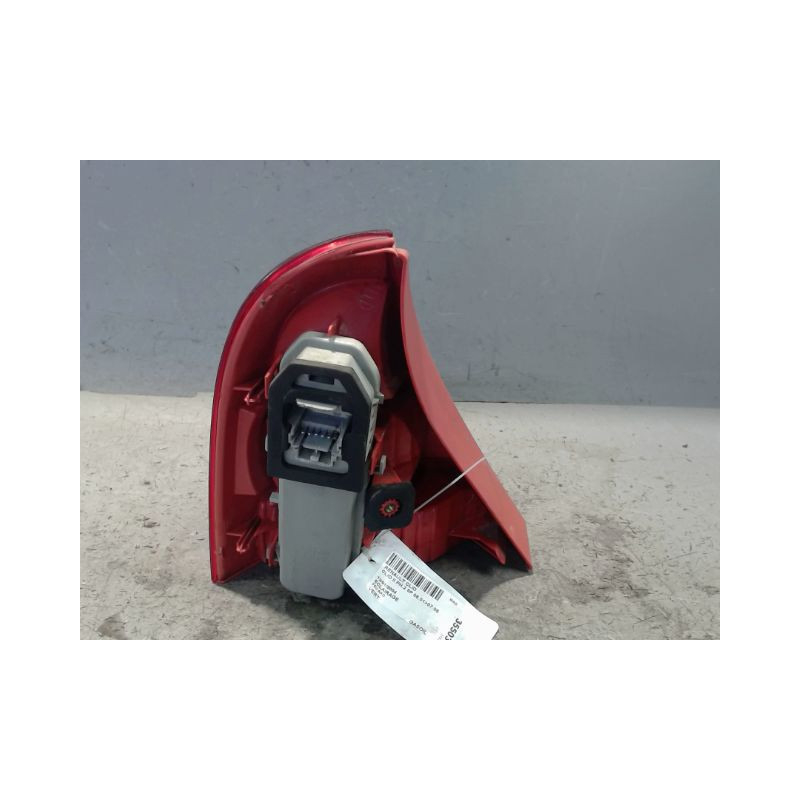 FEU ARRIERE DROIT RENAULT CLIO II PH.2 01-06