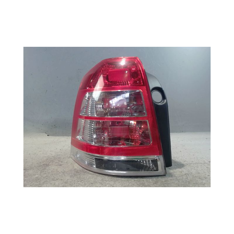 FEU ARRIERE GAUCHE  OPEL ZAFIRA 2006-