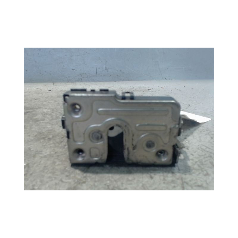 SYSTEME CONDAMNATION ARRIERE GAUCHE DACIA LOGAN 4 P 05-08
