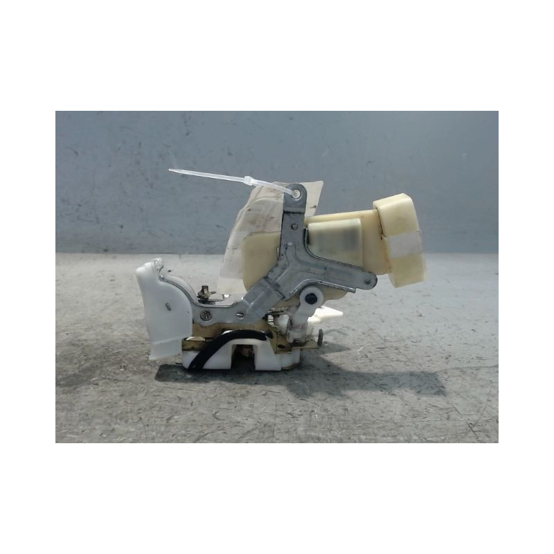 SYSTEME CONDAMNATION AVANT GAUCHE TOYOTA YARIS 2003-