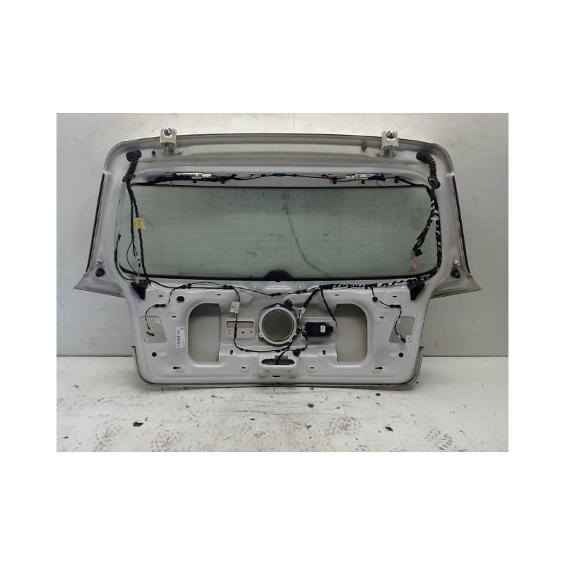 HAYON VOLKSWAGEN GOLF