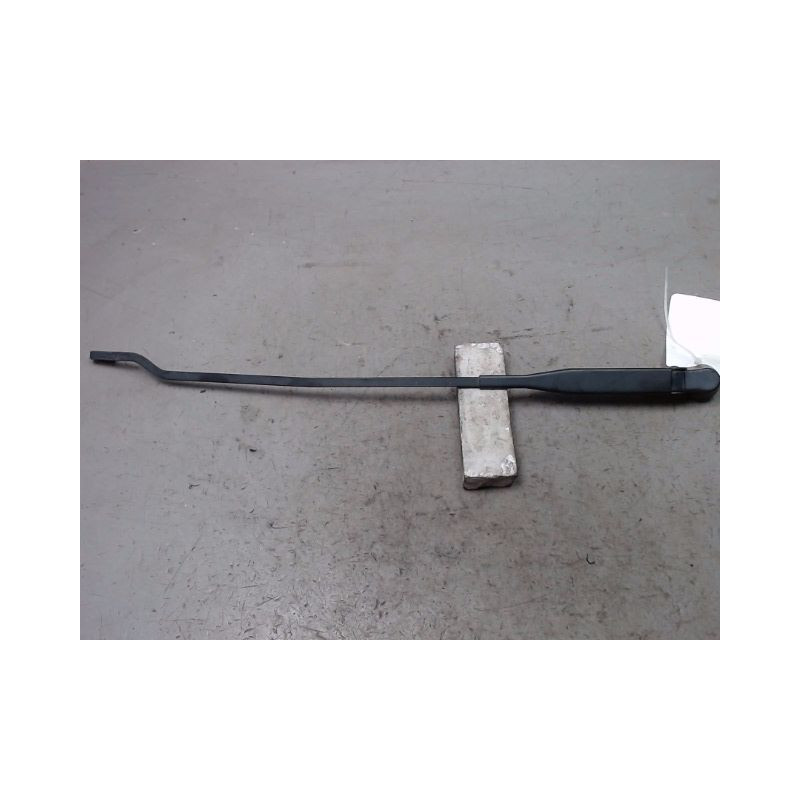BRAS ESSUIE-GLACE AVANT DROIT OPEL CORSA 2000-8.2003