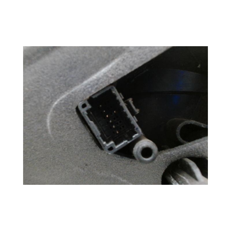 RETROVISEUR EXTERIEUR ELECTRIQUE DROIT RENAULT CLIO III 2005-