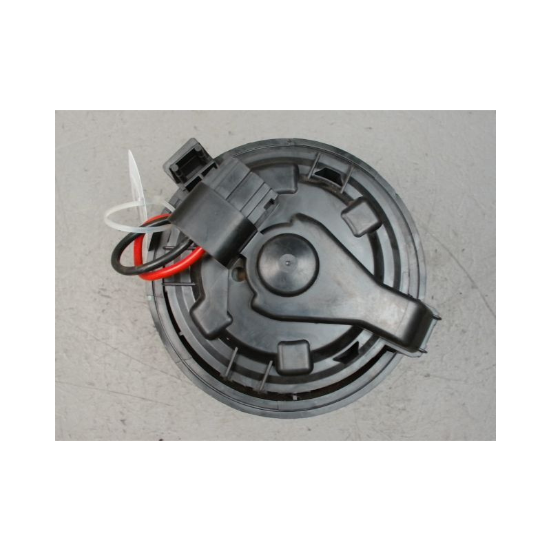 MOTEUR VENTILATEUR CHAUFFAGE PEUGEOT 208