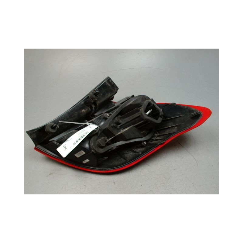 FEU ARRIERE GAUCHE  CITROEN C4 2010-
