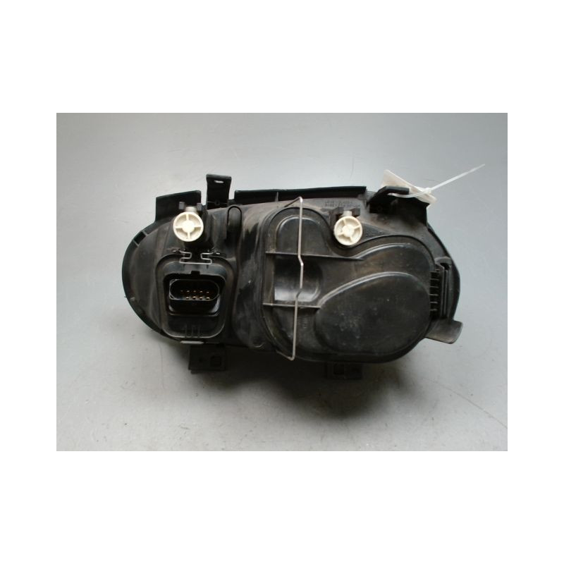 PHARE DROIT VOLKSWAGEN GOLF IV 98-2004