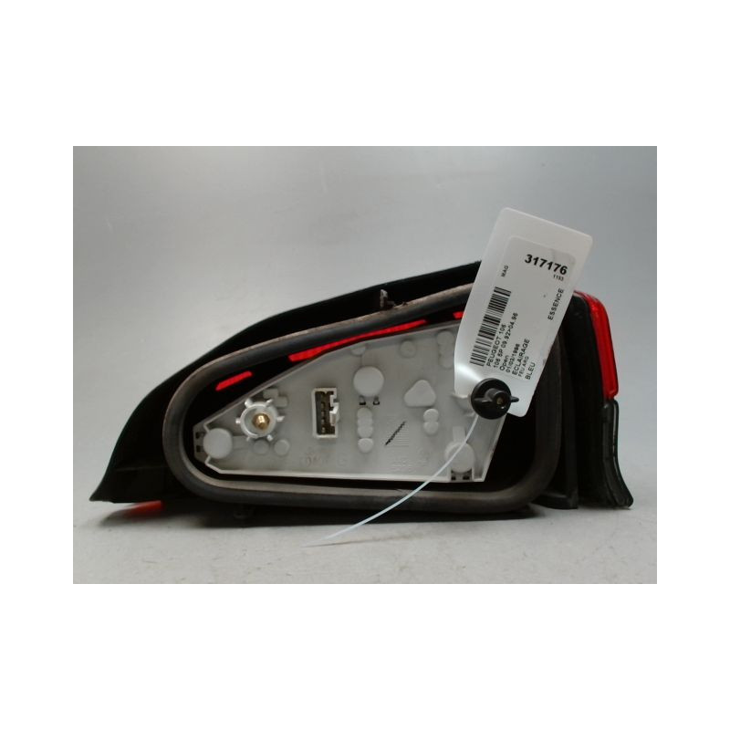 FEU ARRIERE GAUCHE  PEUGEOT 106 92-96