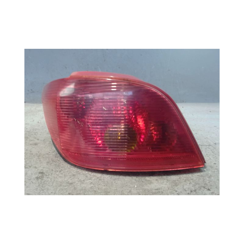 FEU ARRIERE GAUCHE  PEUGEOT 307 2001-2005