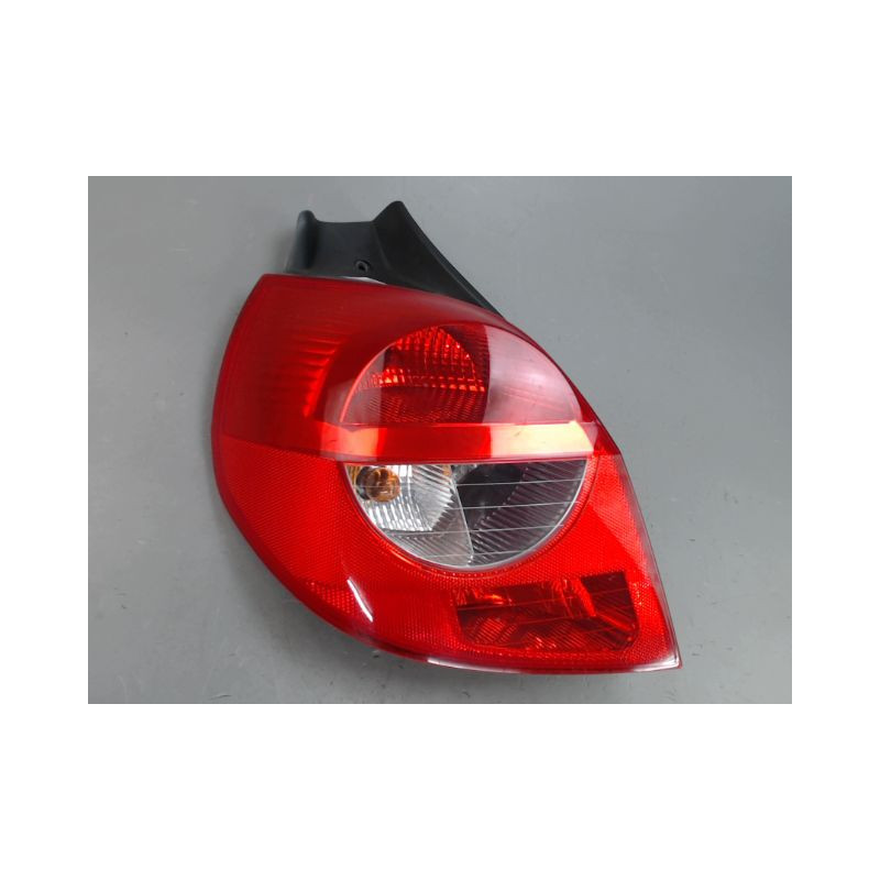 FEU ARRIERE GAUCHE  RENAULT CLIO