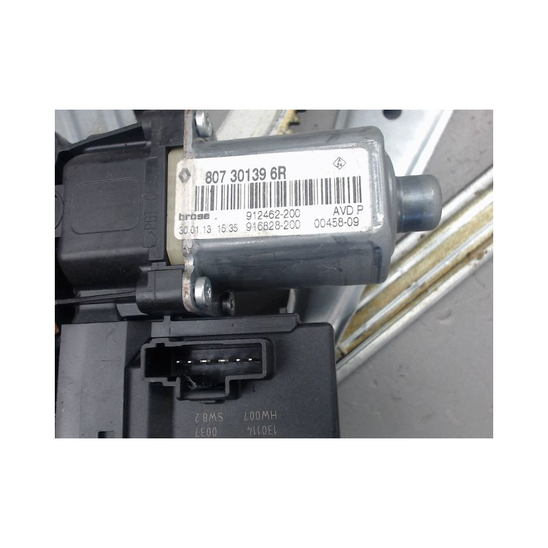 MECANISME LEVE-GLACE AVANT DROIT RENAULT MEGANE
