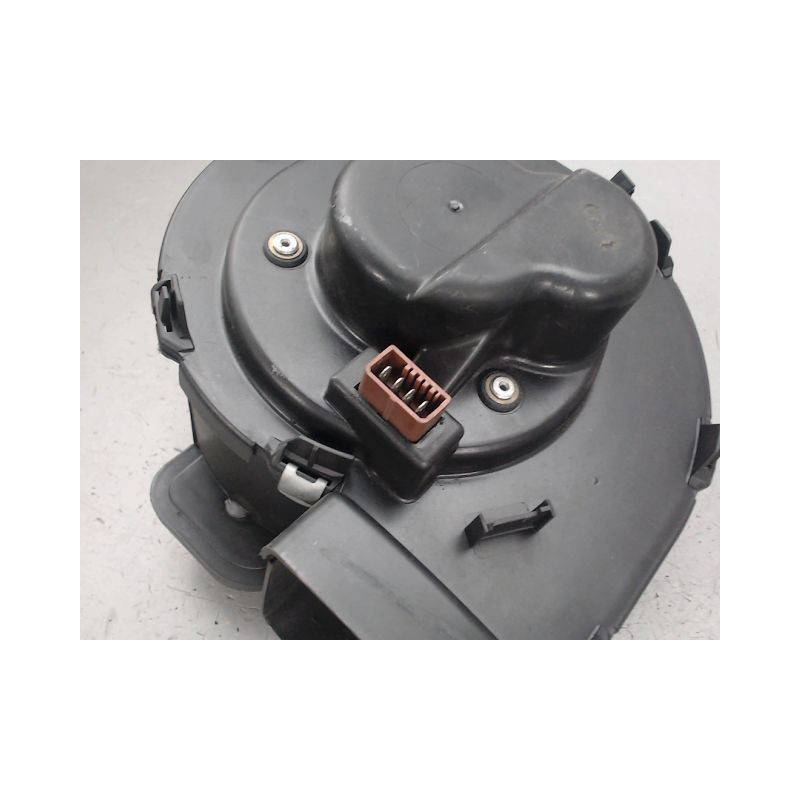 MOTEUR VENTILATEUR CHAUFFAGE CITROEN SAXO