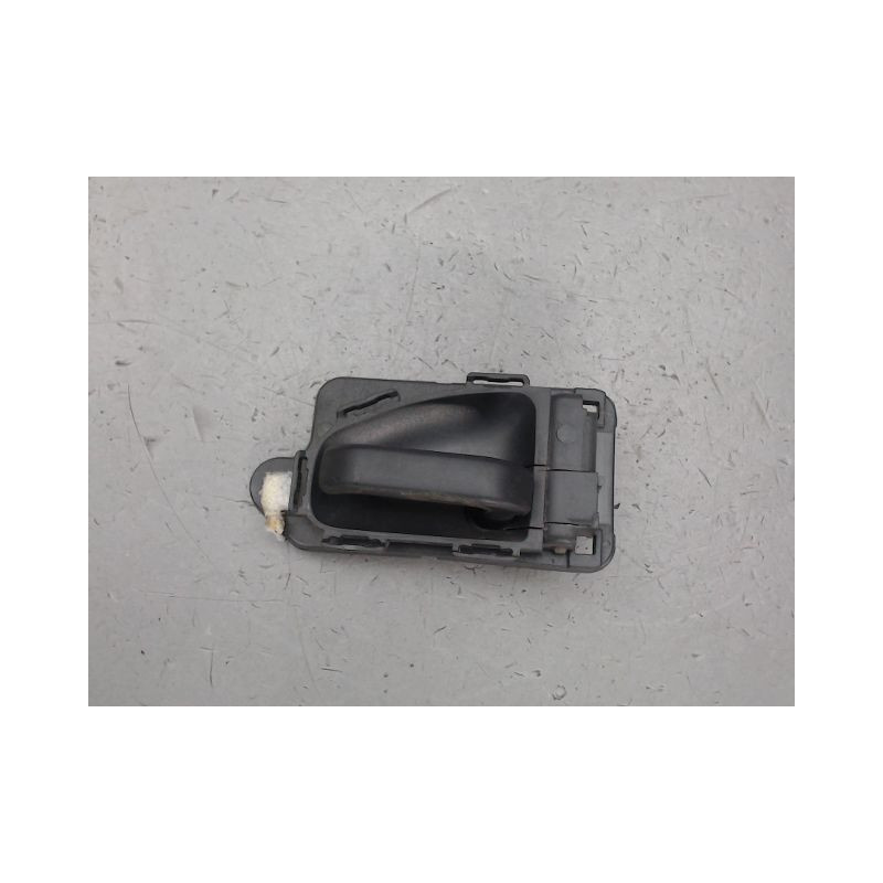 POIGNEE INTERIEURE PORTE AVANT DROIT CITROEN SAXO