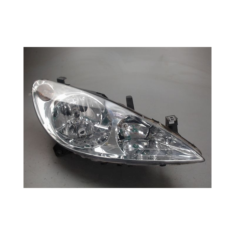 PHARE DROIT PEUGEOT 307