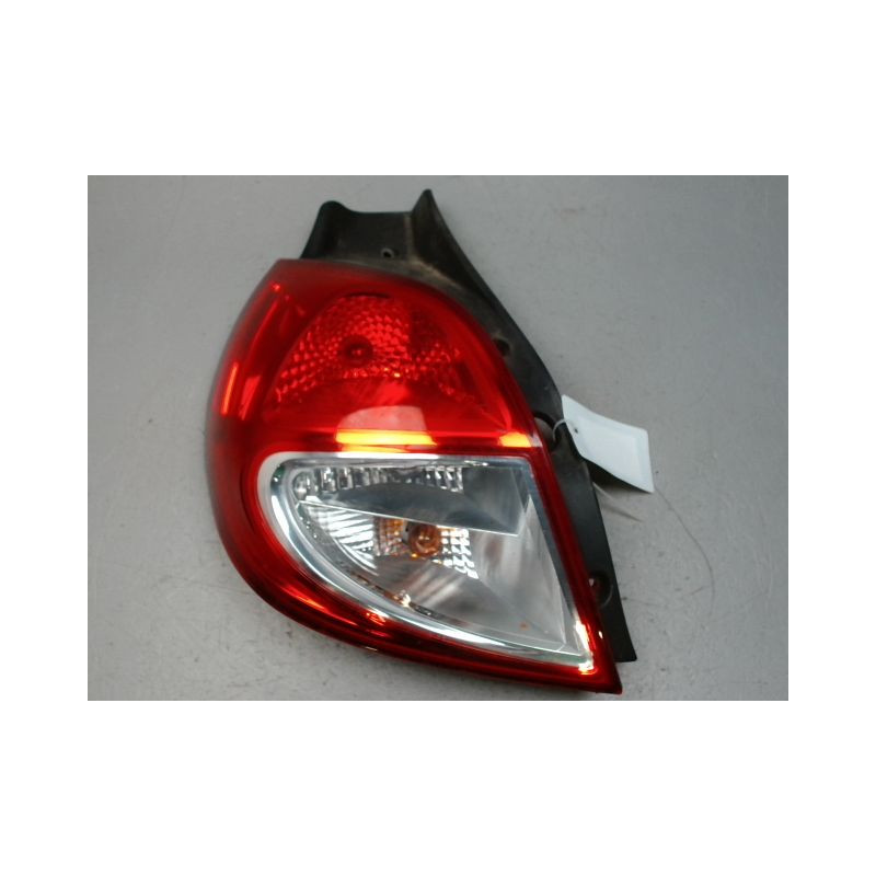 FEU ARRIERE GAUCHE  RENAULT CLIO III 2009-