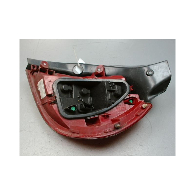 FEU ARRIERE GAUCHE  RENAULT CLIO III 2009-